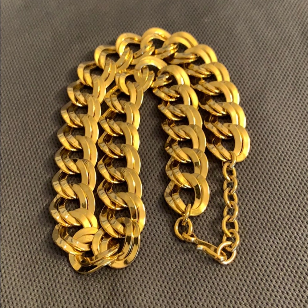 Vintage Monet Chunky Gold Link Necklace - Picture 3 of 3